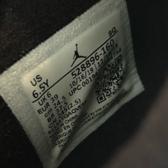 🛑SOLD🛑Nike Air Jordan Retro 11 Low 528896-160 - Picture 12 of 15